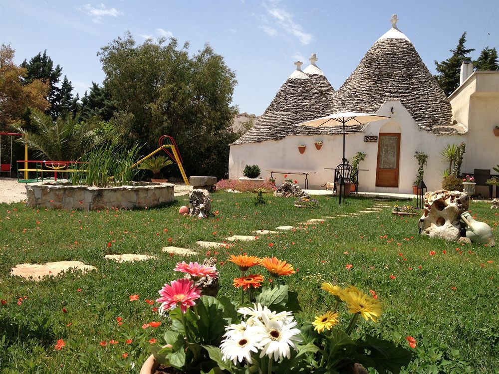 Trullicolarossa Villa Alberobello Eksteriør bilde