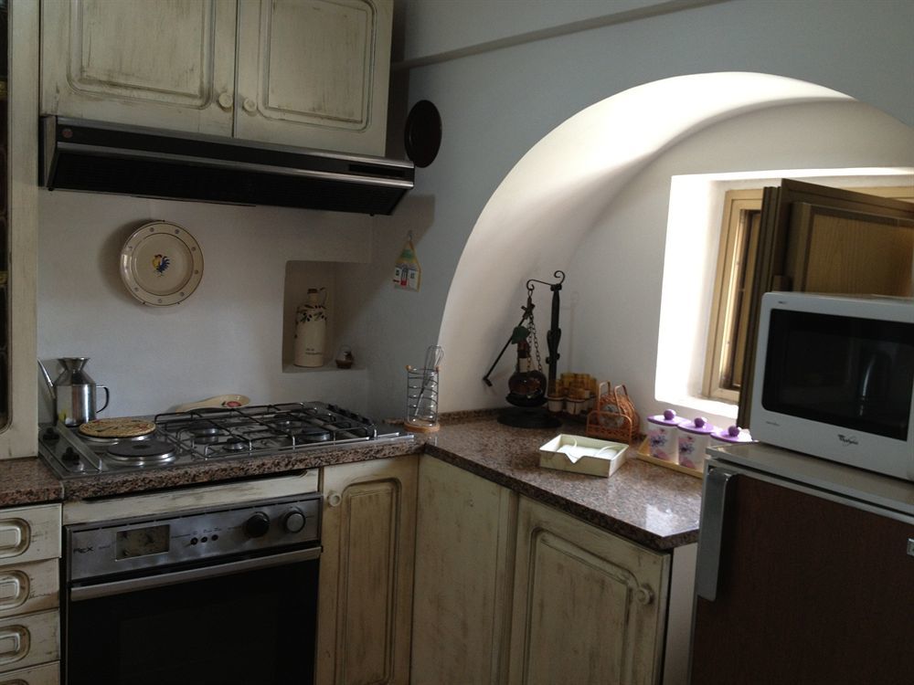 Trullicolarossa Villa Alberobello Eksteriør bilde