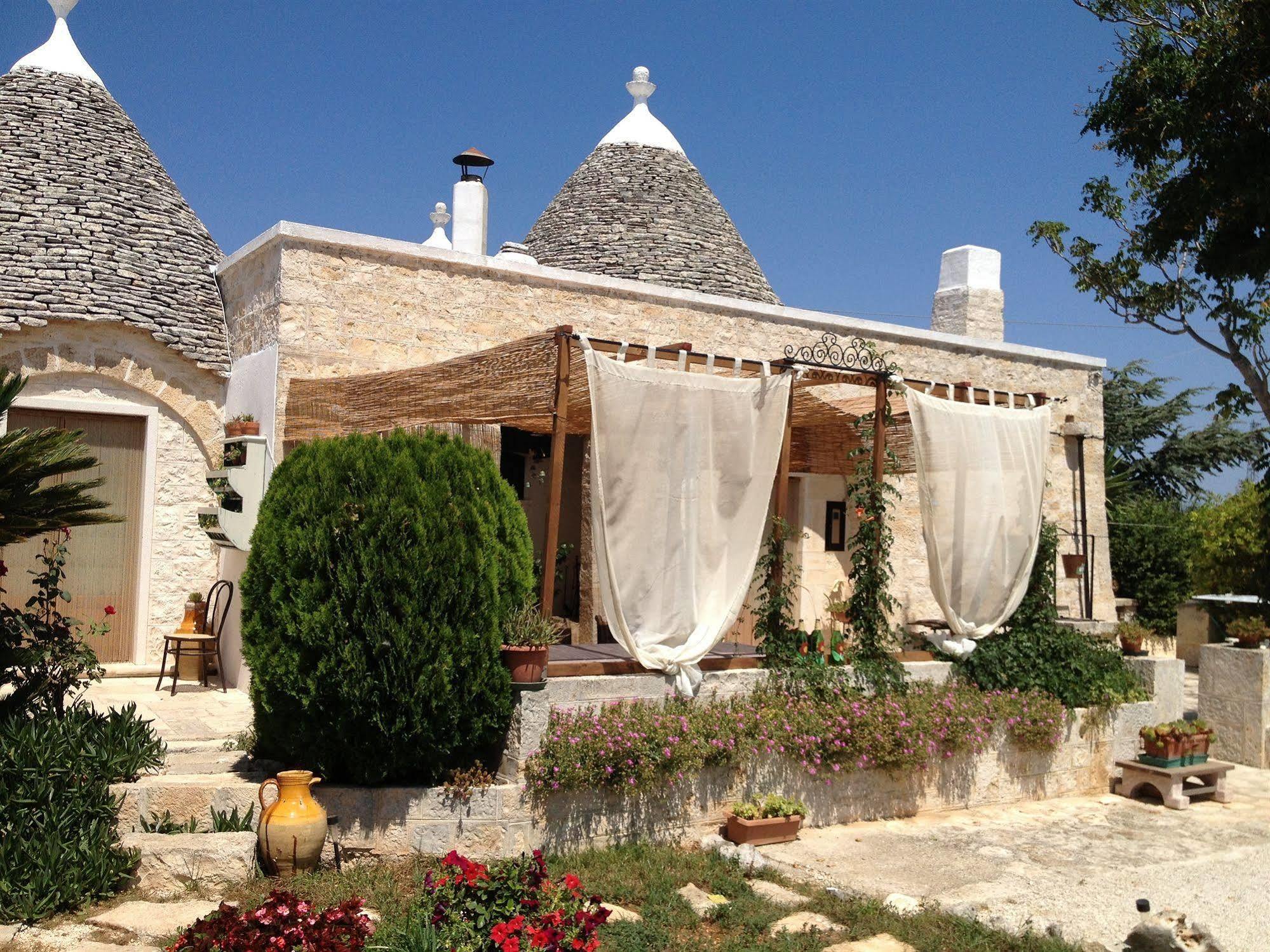 Trullicolarossa Villa Alberobello Eksteriør bilde