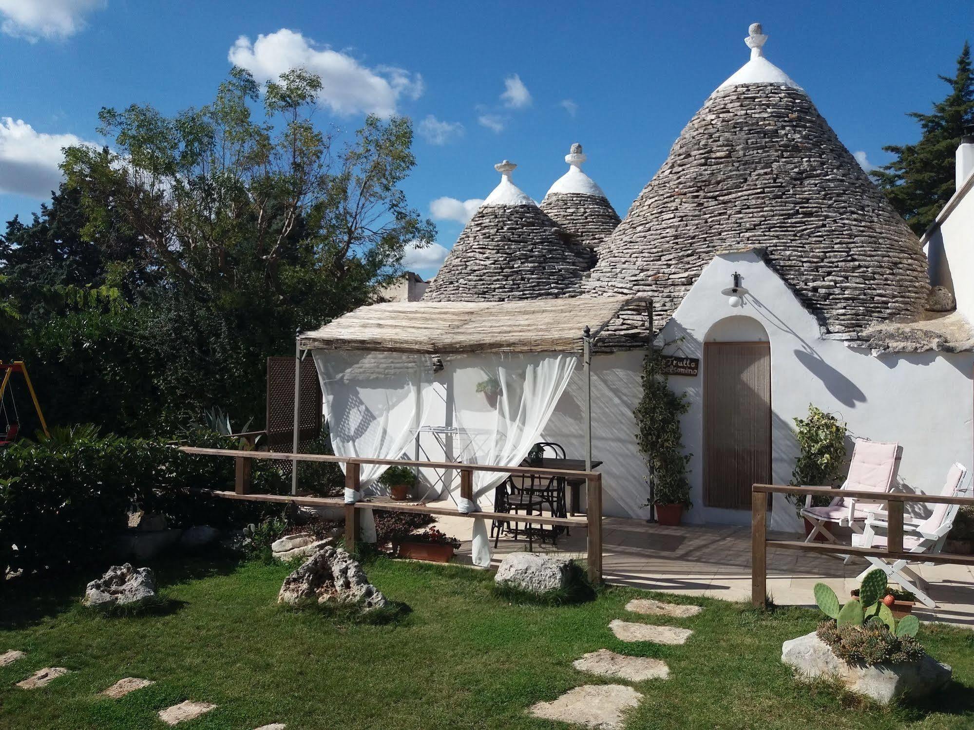 Trullicolarossa Villa Alberobello Eksteriør bilde