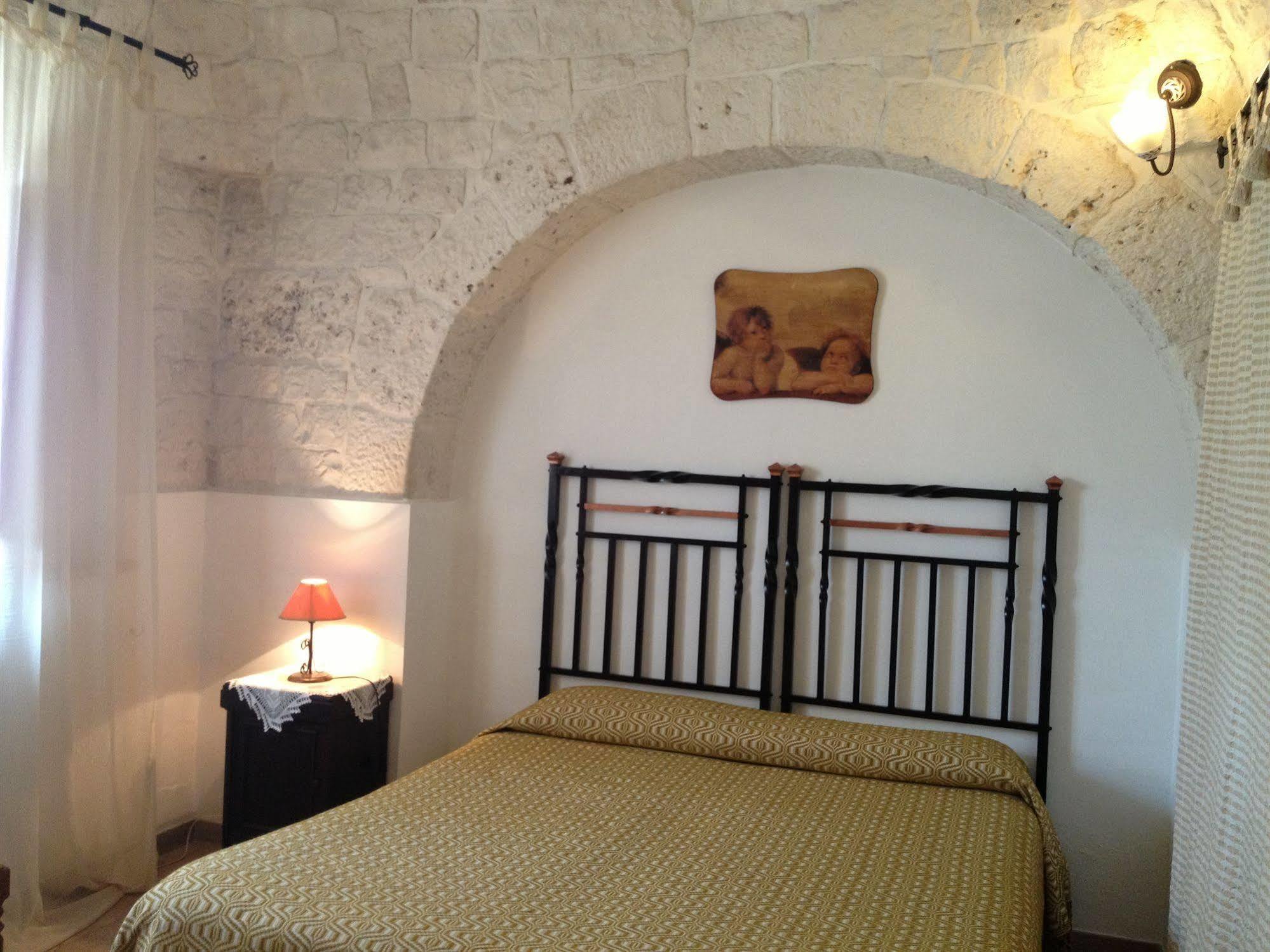 Trullicolarossa Villa Alberobello Eksteriør bilde