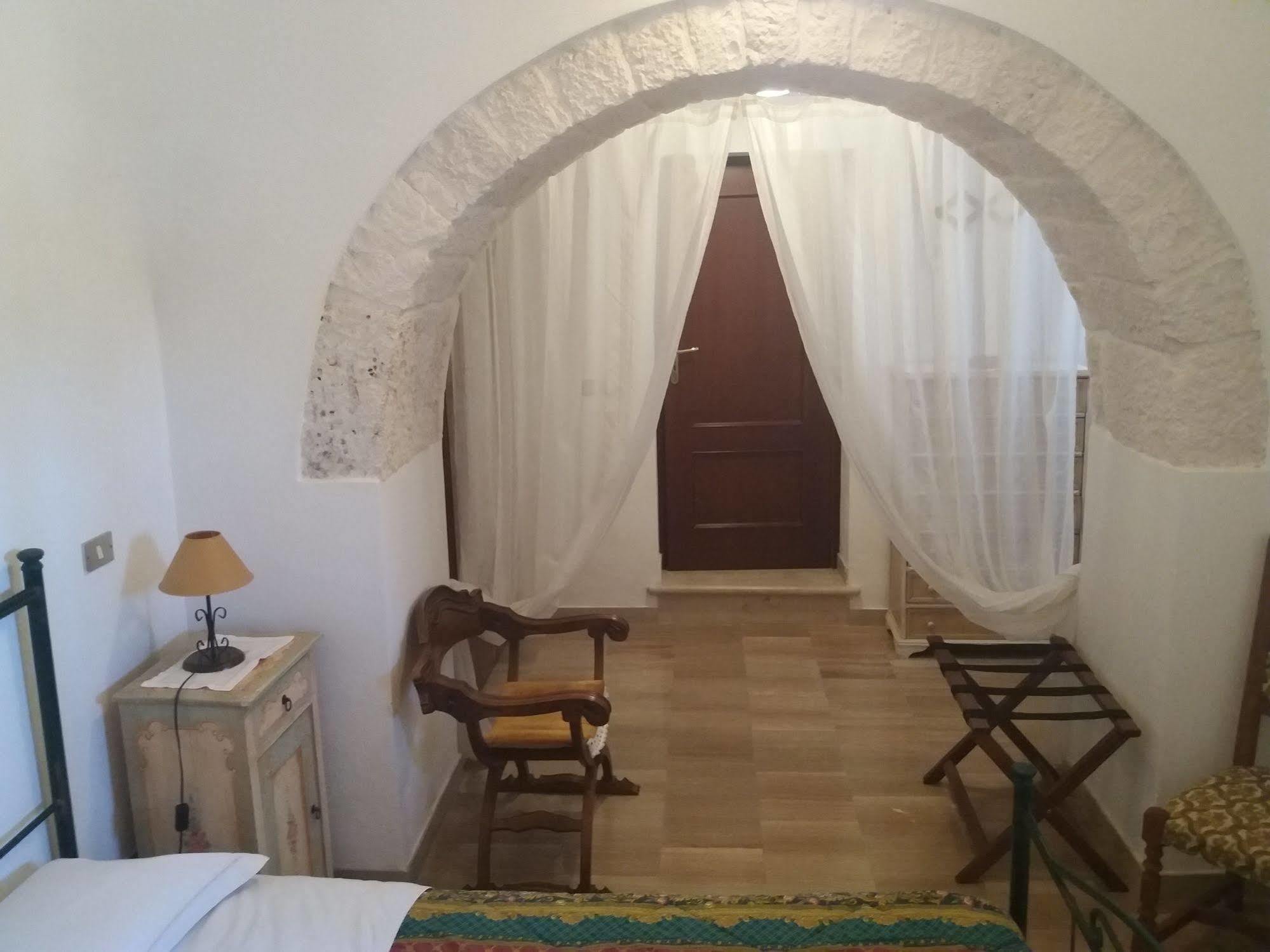 Trullicolarossa Villa Alberobello Eksteriør bilde