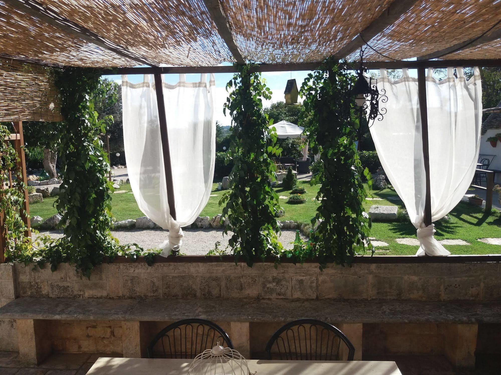 Trullicolarossa Villa Alberobello Eksteriør bilde