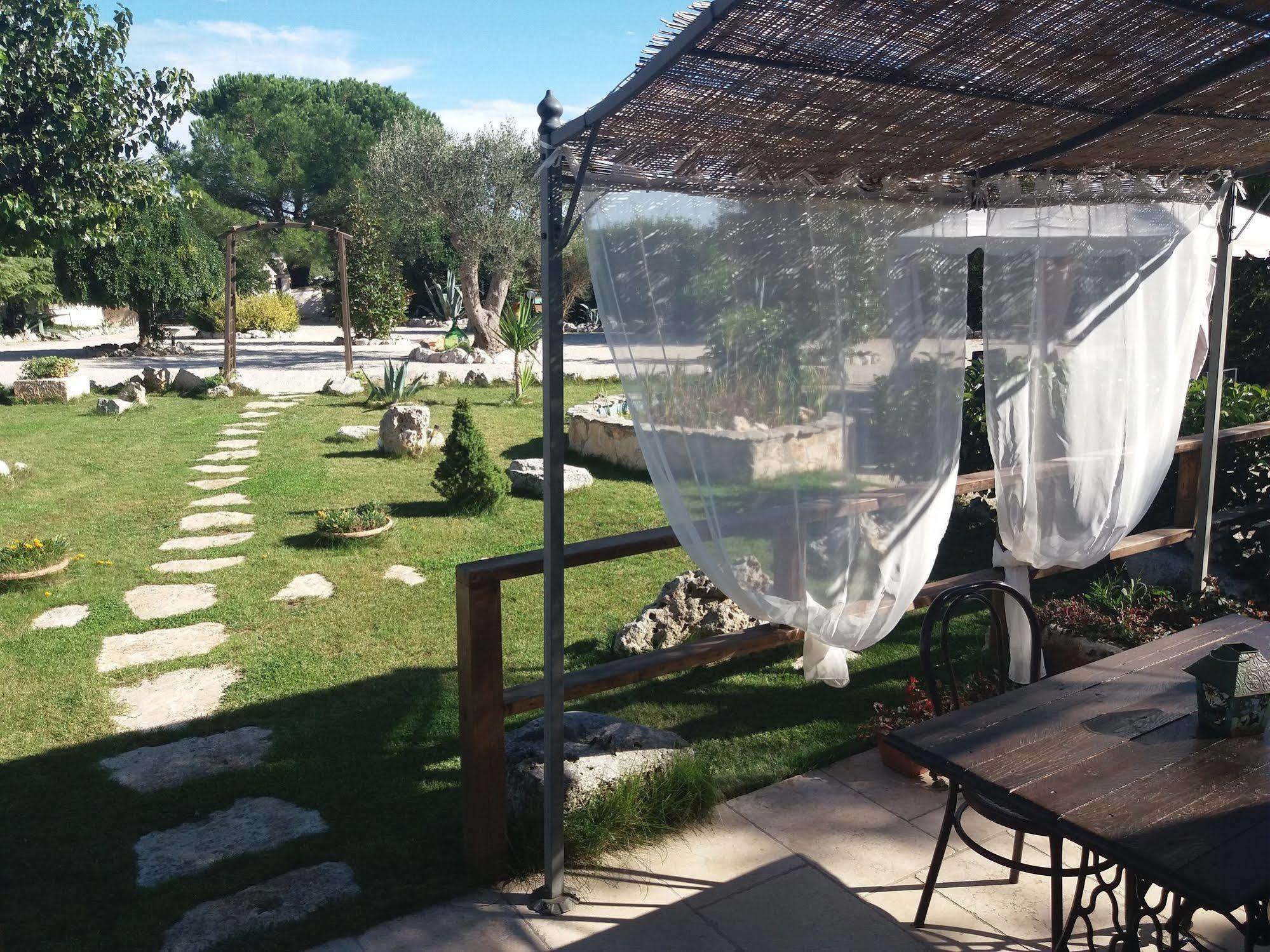 Trullicolarossa Villa Alberobello Eksteriør bilde