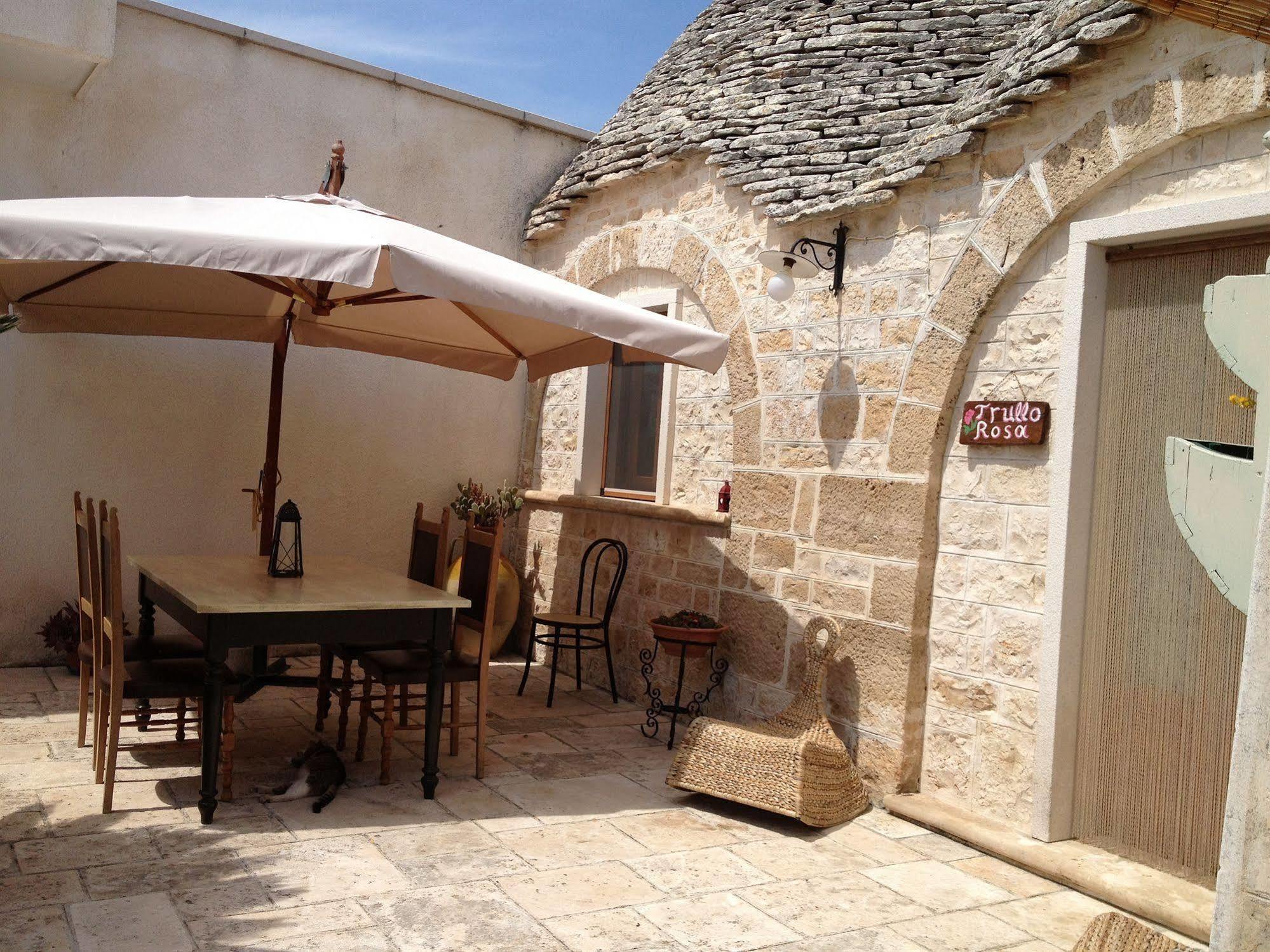 Trullicolarossa Villa Alberobello Eksteriør bilde